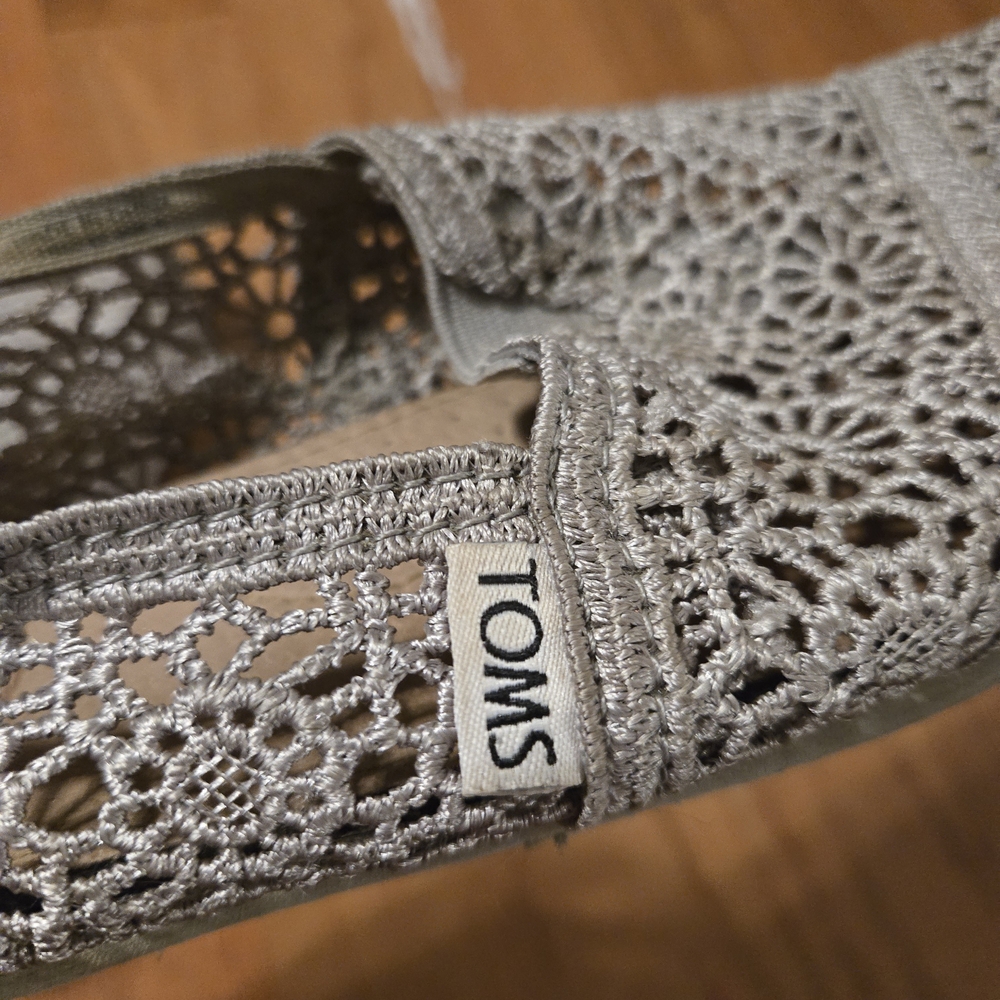 TOMS Women's Silver Crochet Flats